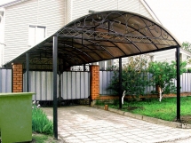 Металлический навес для авто с ковкой
