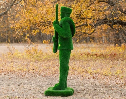 Топиари Солдат, Ружье опущено - газон Eco+Deluxe, фото 5