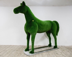 Топиари конь Лорето - газон Deluxe, фото 1