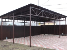 Односкатный навес для автомобиля