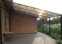 Односкатный навес из поликарбоната