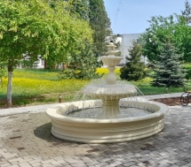 Фонтан Королевский бежевый