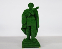 Топиари Герой Отечества - газон Есо, фото 1