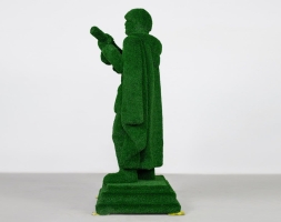 Топиари Герой Отечества - газон Есо, фото 2