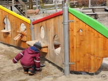 Модульная игровая стена "Гусеница" Модульная игровая стена "Гусеница"