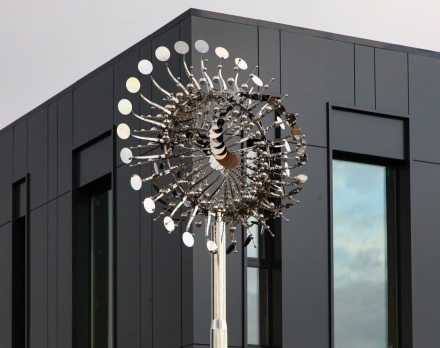 Скульптура из нержавеющей стали Пульсар Стандартный размер, трубчатое основание из обычной стали, фото 3