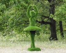 Топиари балерина Мари - газон Deluxe Топиари балерина Мари - газон Deluxe