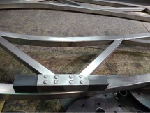 Навес из нержавеющей стали и монолитного поликарбоната