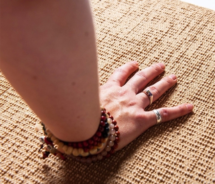 Коврик для йоги HUGGER MUGGER Sattva Jute Mat бежевый, фото 2