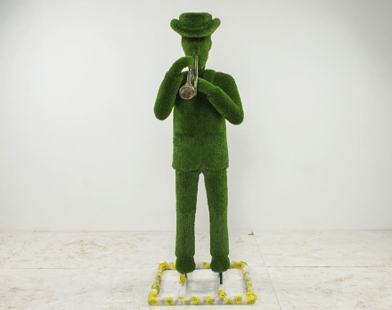 Топиари городской музыкант с трубой - газон Eco, фото 2