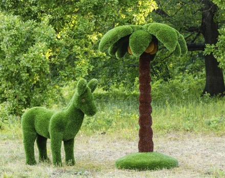 Топиари композиция ослик под пальмой - газон Deluxe, фото 1