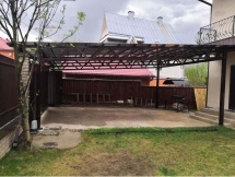 Односкатный навес на четырех опорах