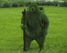 Топиари Медведь с кашпо, турист - газон Eco Топиари Медведь с кашпо, турист - газон Eco