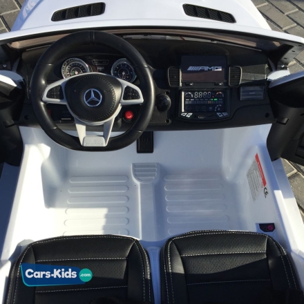 Электромобиль Mercedes-Benz GLS 63 AMG 4WD Lux белый, фото 4