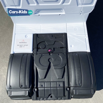 Электромобиль Mercedes-Benz Actros HL358 4WD белый, фото 16