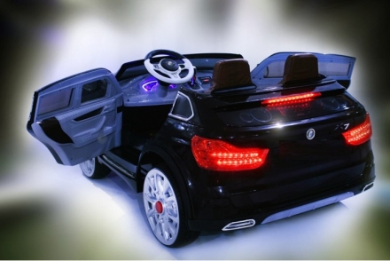 Электромобиль BMW X7 черный (двухместный) Harleybella 8220186A-2R 8220186A-2R, фото 4