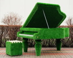 Топиари рояль с логотипом С пуфом- газон Deluxe, фото 1