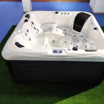 Бассейн СПА Bigeer ПЕНТА BG8895 230x230 см Бассейн СПА Bigeer ПЕНТА BG8895 230x230 см