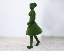 Топиари Мама С коляской - газон Eco Топиари Мама С коляской - газон Eco