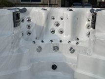 Бассейн СПА с противотоком Bigeer Тутти BG6656-А 550x226x150 см Бассейн СПА с противотоком Bigeer Тутти BG6656-А 550x226x150 см