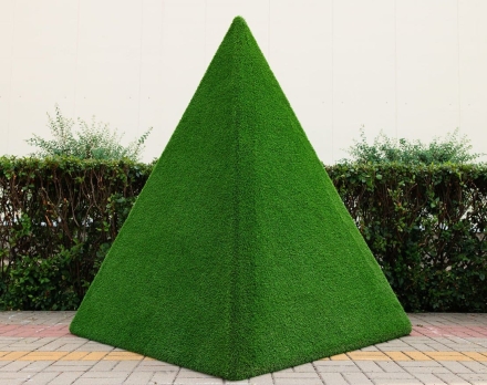 Топиари пирамида зеленая, маленькая - газон Eco, фото 2