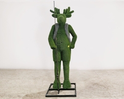 Топиари олень рыбак - газон Есо