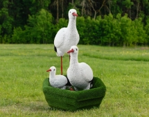 Топиари Три аиста в гнезде, семья - газон Eco Топиари Три аиста в гнезде, семья - газон Eco
