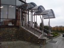 Арочный трехкаскадный навес