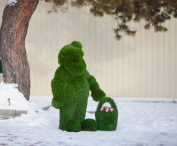 Топиари &quot;Гном с корзинкой&quot;