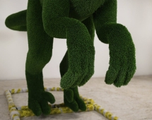 Топиари динозавр Велоцераптор - газон Есо Топиари динозавр Велоцераптор - газон Есо