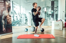 Мяч тренировочный черный 10 кг Мяч тренировочный черный 10 кг