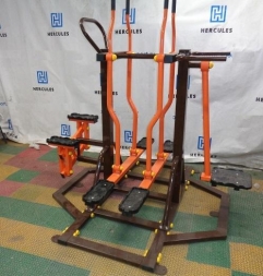 Маятник, Сведение и разведение ног, лыжный ход (мобильный уличный тренажерный комплекс) ТОС-0401 , фото 1 Маятник, Сведение и разведение ног, лыжный ход (мобильный уличный тренажерный комплекс) ТОС-0401 , фото 1