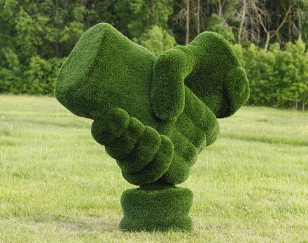 Топиари стела Рукопожатие - газон Deluxe, фото 1