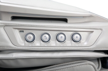 Массажное кресло с искусственным интеллектом Skyliner 3, черно-белое