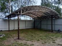 Автомобильный металлический навес для частного дома